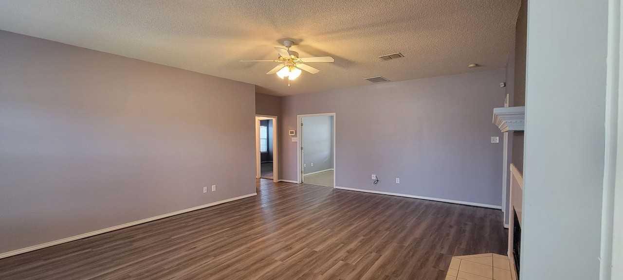 1924 78th St - Photo 3 of 25