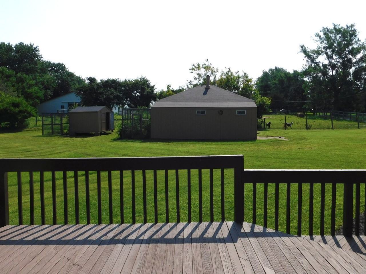 7608 Kyles Station Rd - Photo 5 of 50
