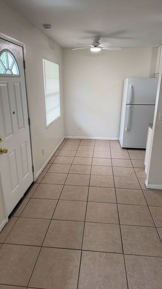 4734 20th St - Photo 7 of 32