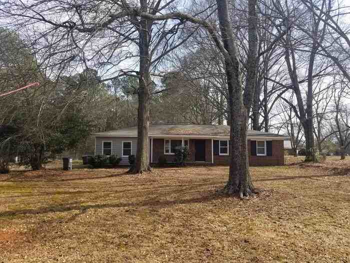 180 N Burson Ave - Photo 2 of 45