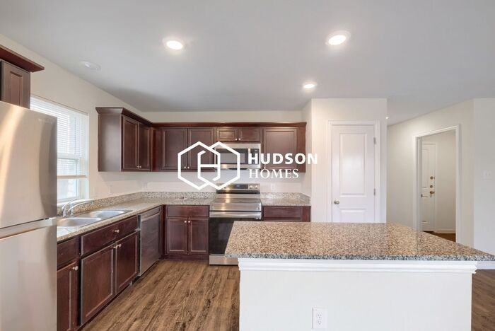 5946 Lake Superior St - Photo 5 of 14
