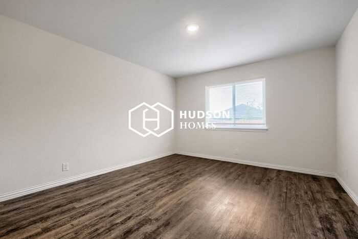 5946 Lake Superior St - Photo 7 of 14