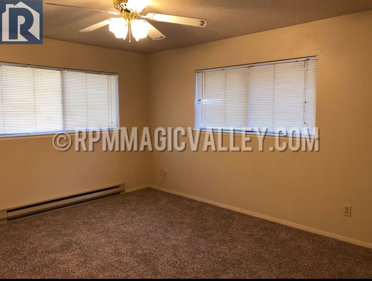 747 Meadows Dr #2 - Photo 4 of 35