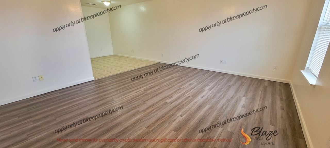 3132 Walnut St - Photo 2 of 15