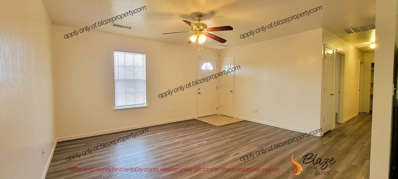 3132 Walnut St - Photo 4 of 15