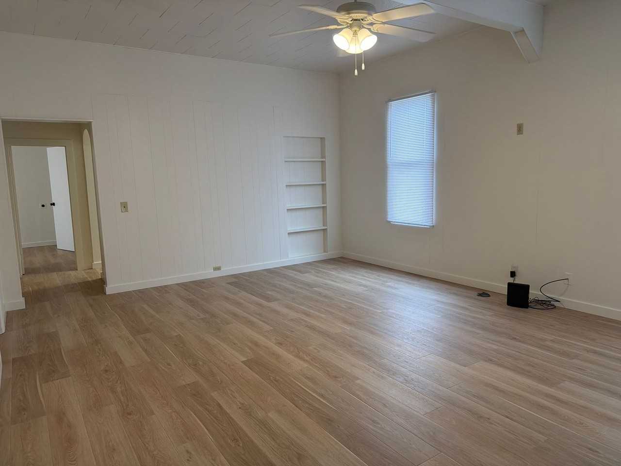 1489 G St - Photo 2 of 18