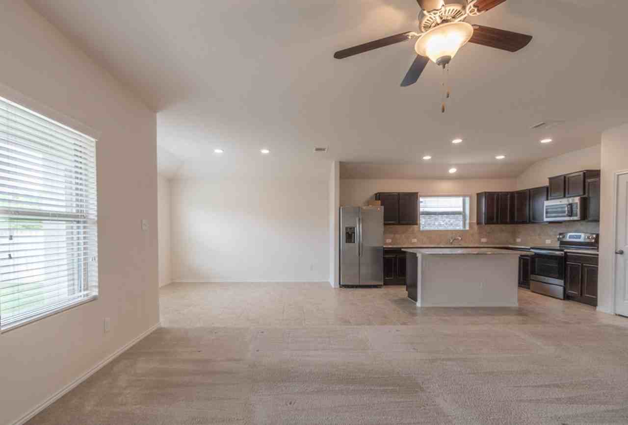 809 Tabernash Dr - Photo 6 of 36