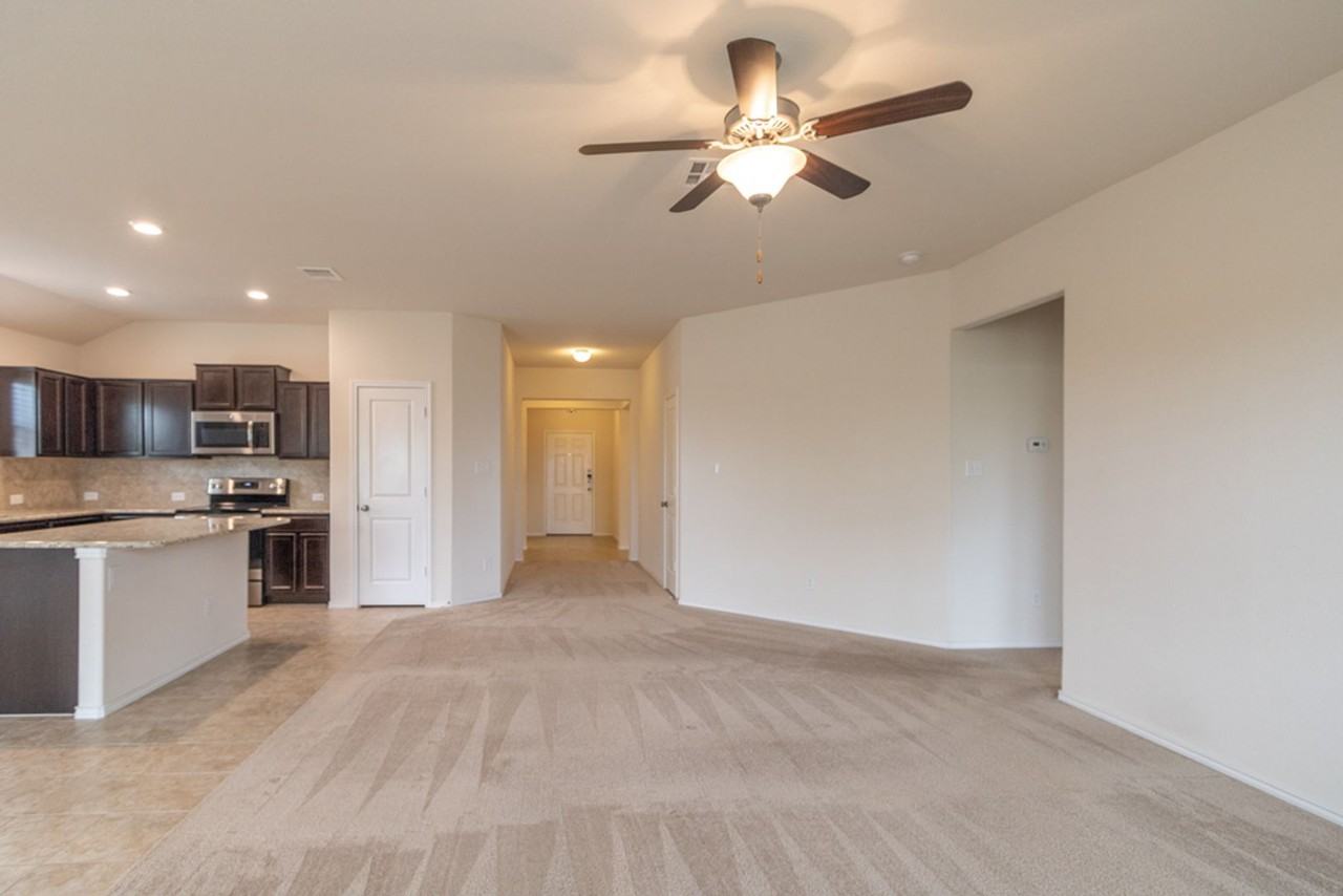 809 Tabernash Dr - Photo 7 of 36
