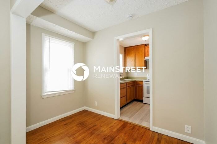 4568 Young Ave - Photo 7 of 16