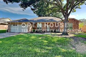 featured image of 10101 Stoneleigh Dr