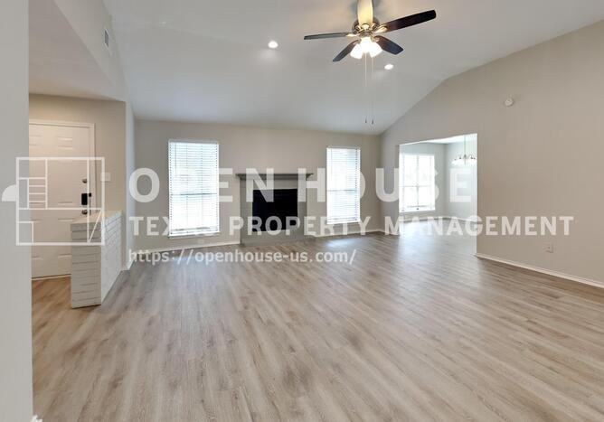909 Sandhurst Dr - Photo 5 of 23