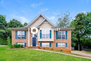 featured image of 160 Laurel Oak Ln