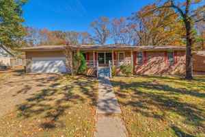featured image of 79 Shoshoni Dr
