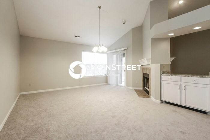 2037 Lohr Dr - Photo 6 of 16