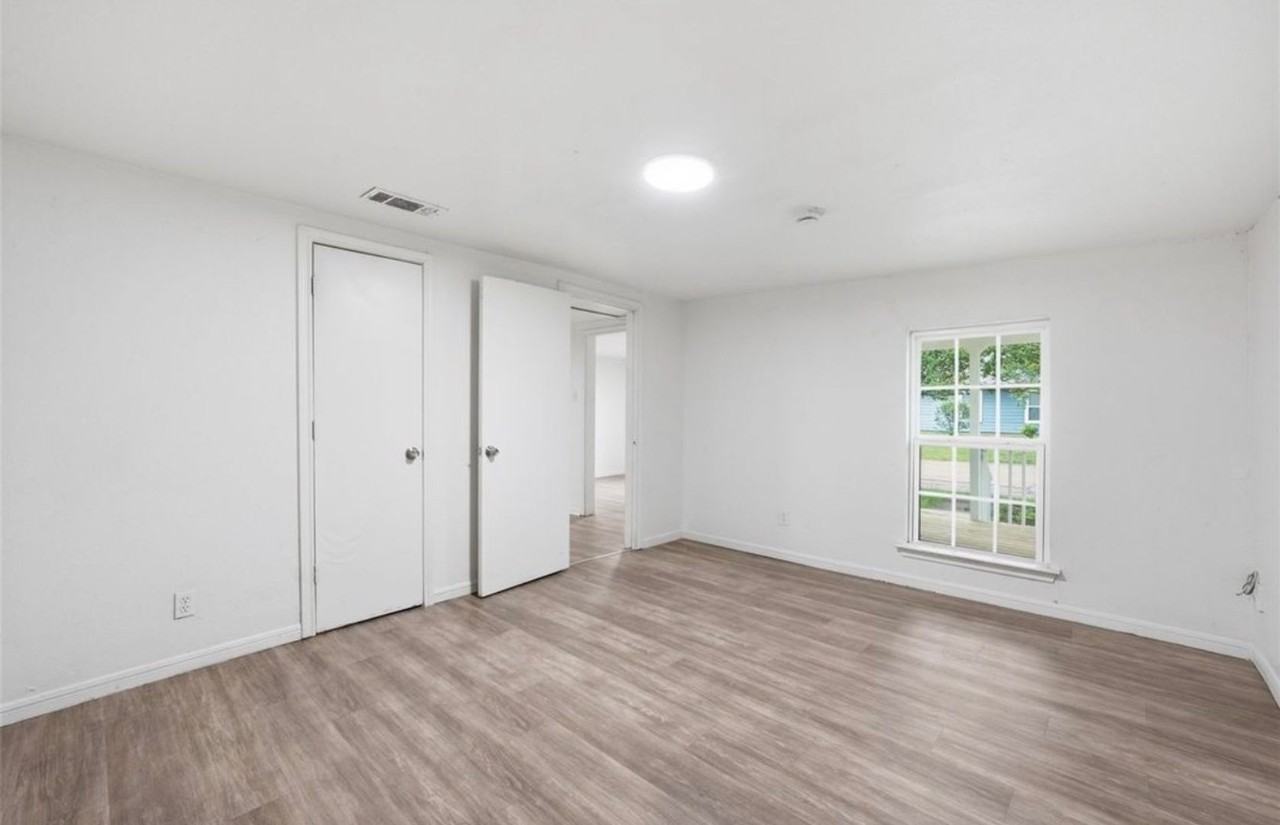 1827 Wood Ave - Photo 7 of 12