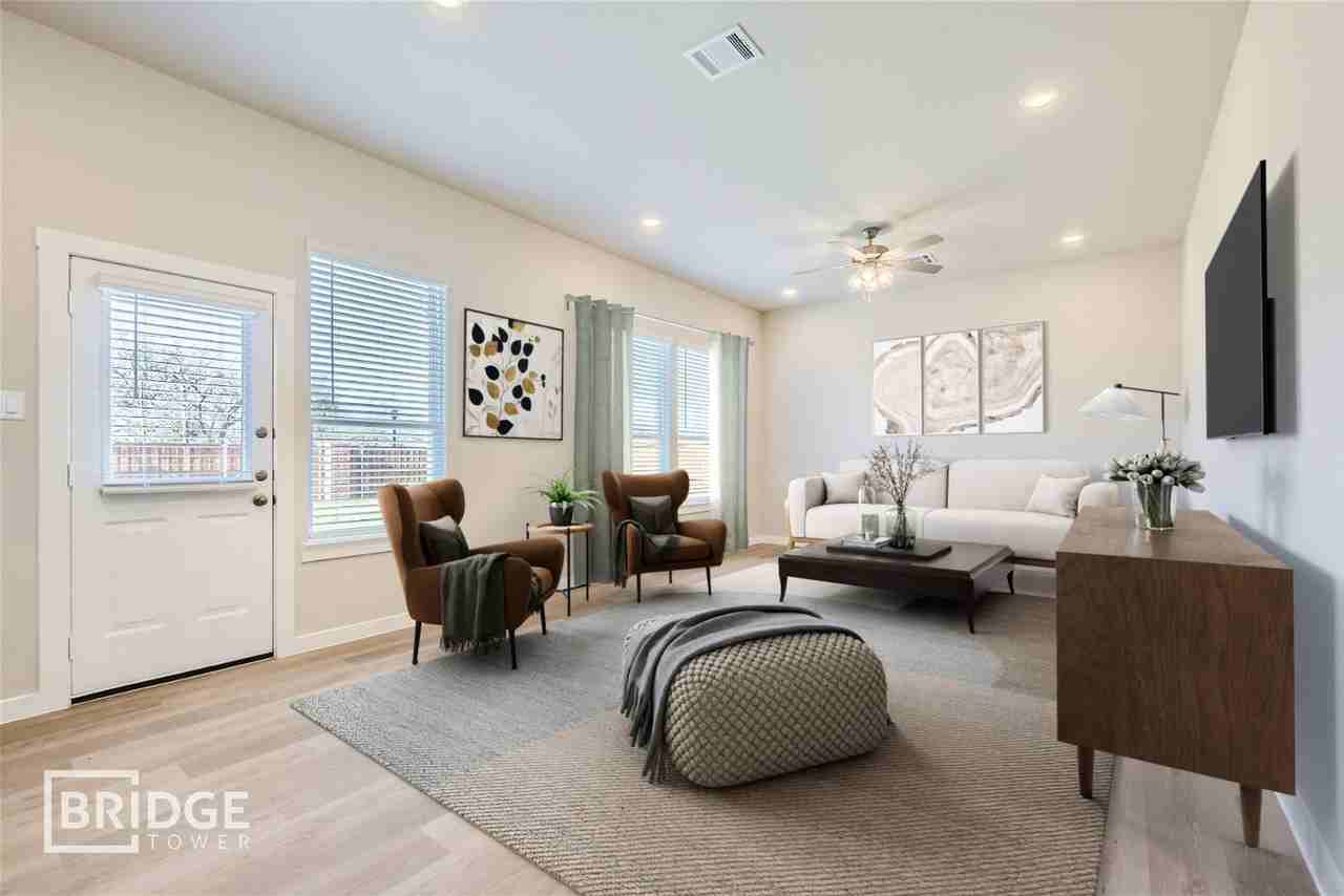 2218 Hopper Ln - Photo 4 of 11