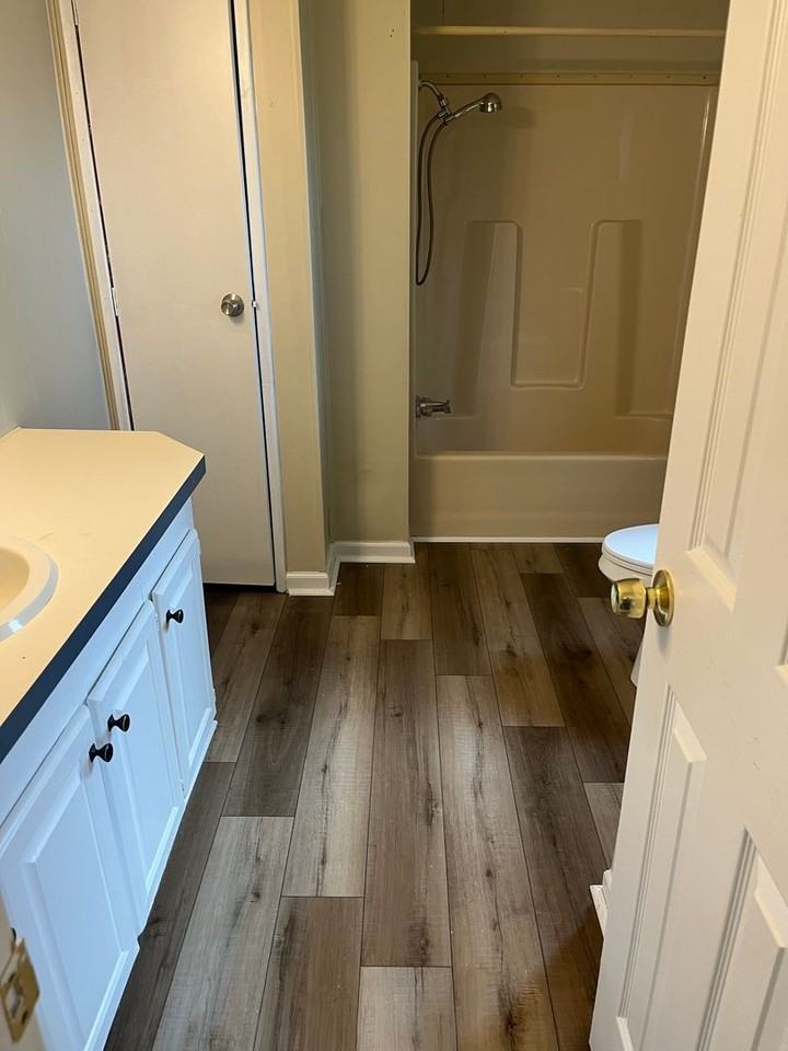 549 13th St - Photo 6 of 6
