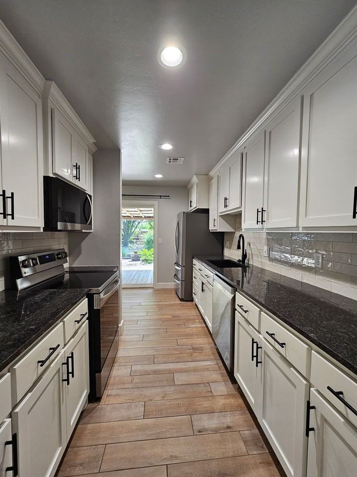 1804 N Nail Pkwy - Photo 6 of 22