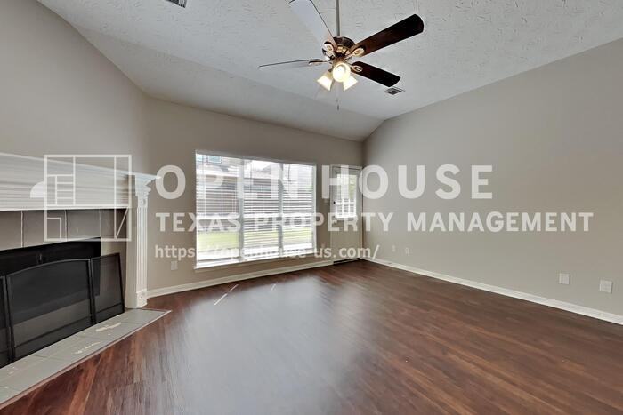 18414 Polo Meadow Dr - Photo 4 of 21