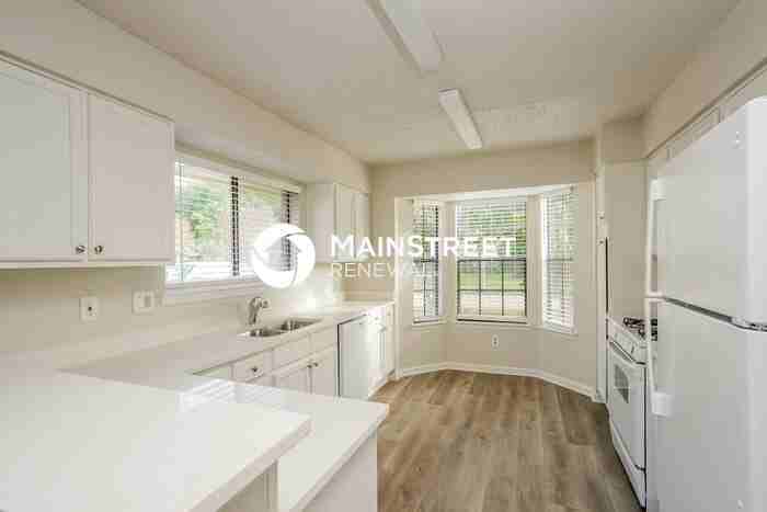 18726 Haughland Dr - Photo 7 of 16