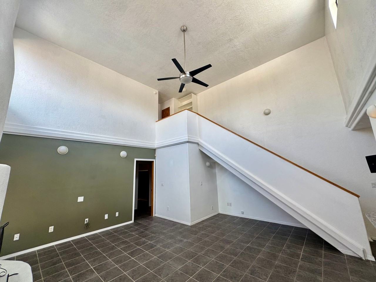 870 Southeast Cir Nw - Photo 7 of 11