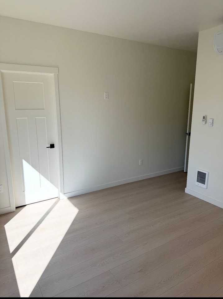 2022 N 12th St - Photo 2 of 10