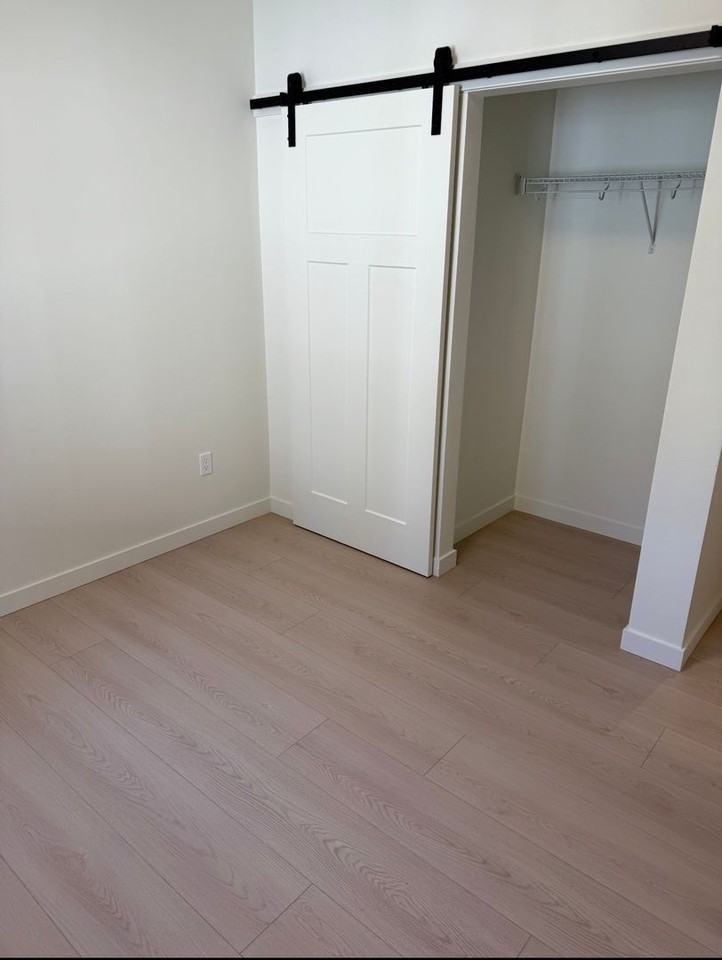 2022 N 12th St - Photo 5 of 10