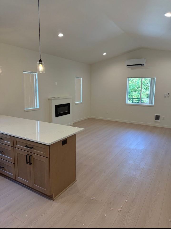 2022 N 12th St - Photo 6 of 10