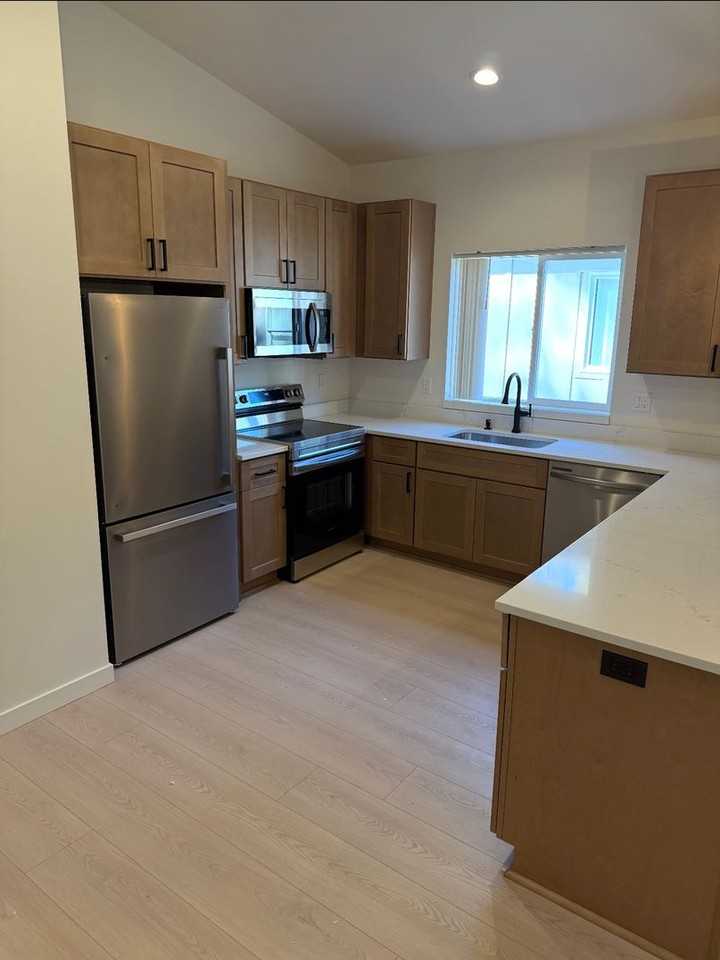 2022 N 12th St - Photo 7 of 10