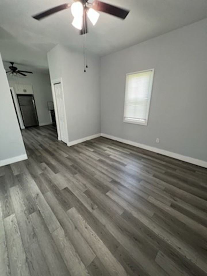 163 Hopewell St - Photo 3 of 6