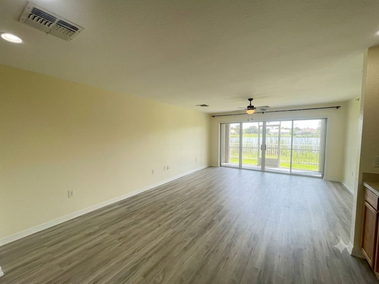 2607 Emerald Lake Ct - Photo 6 of 16