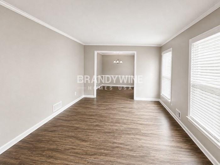 4520 Dorset Cir - Photo 6 of 33