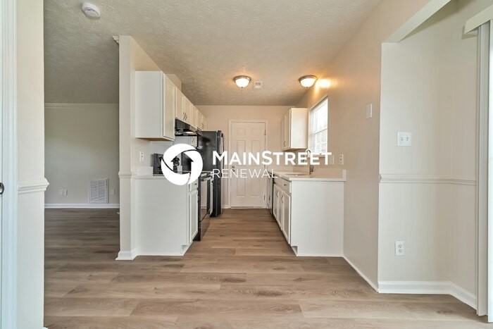 8231 Oak Terrace Ln - Photo 5 of 18
