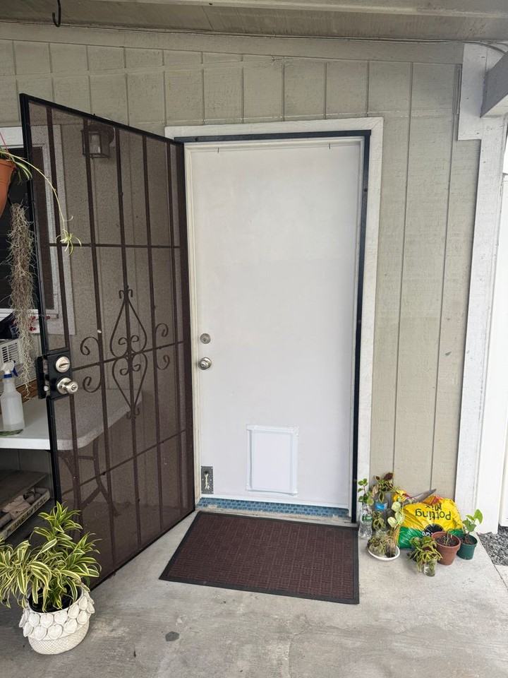 341 Hualani St - Photo 2 of 15