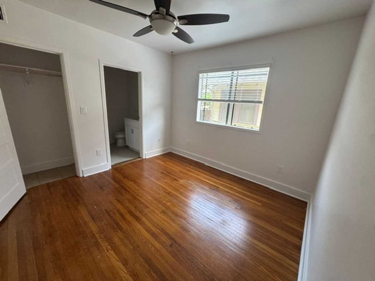 1698 Myrtle Ave - Photo 4 of 35