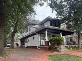 featured image of 724 N 25th St