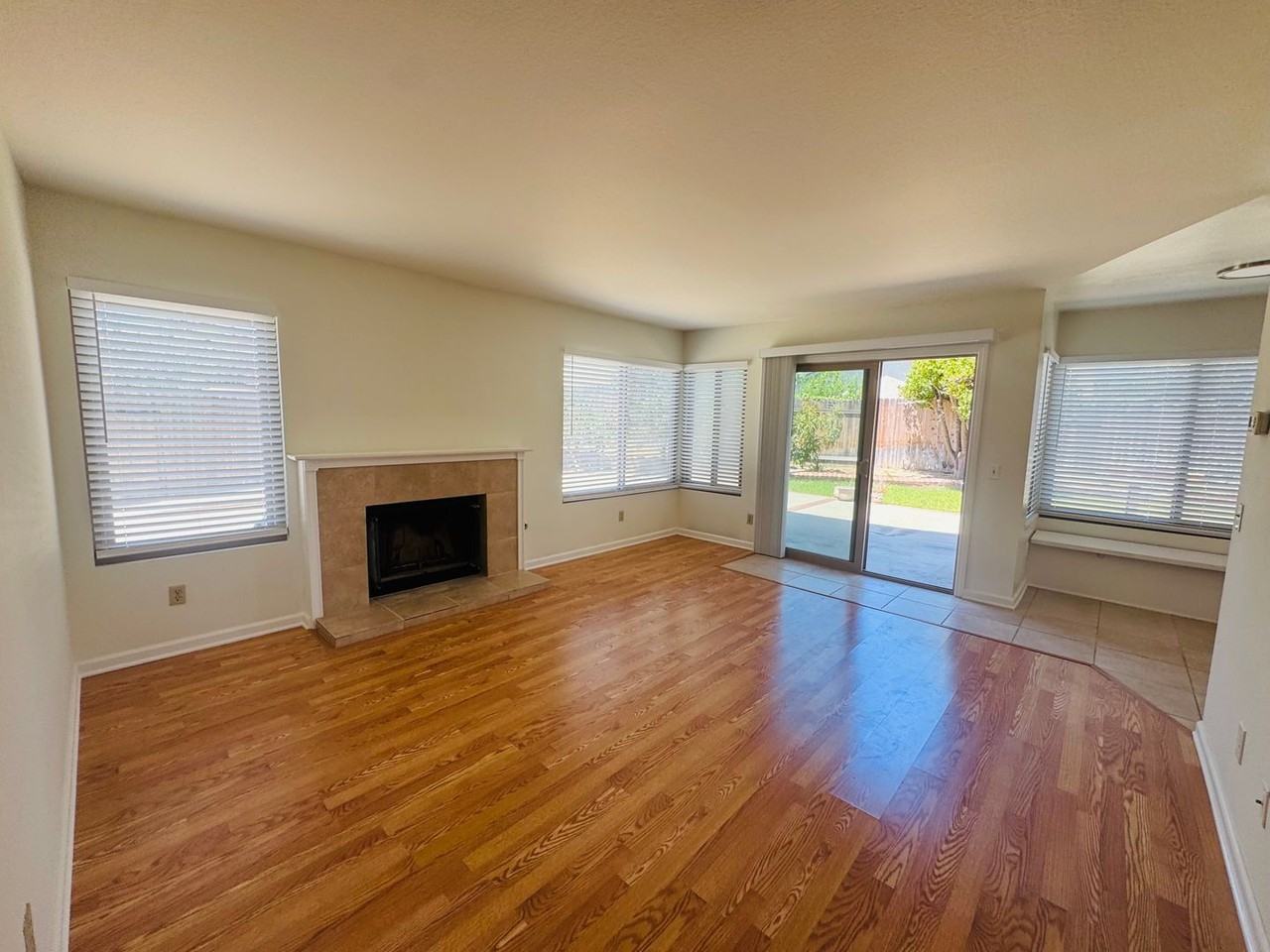 5361 Sundance Way - Photo 4 of 12