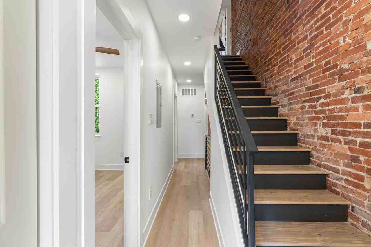 4503 N 19th St - Photo 7 of 12
