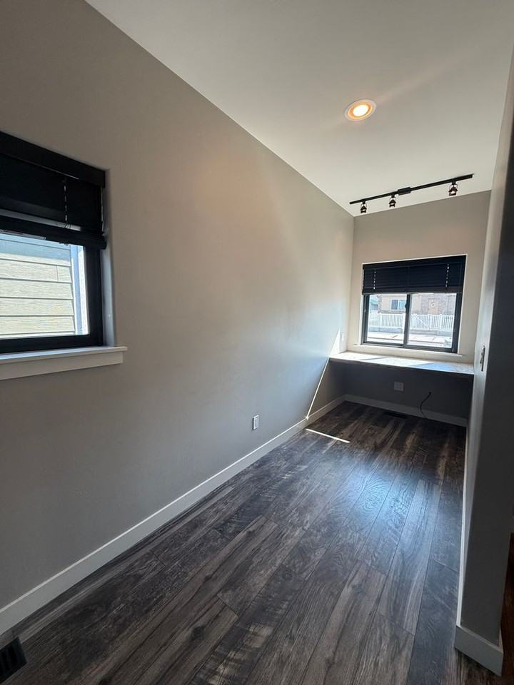 2015 Florida Ave - Photo 4 of 24