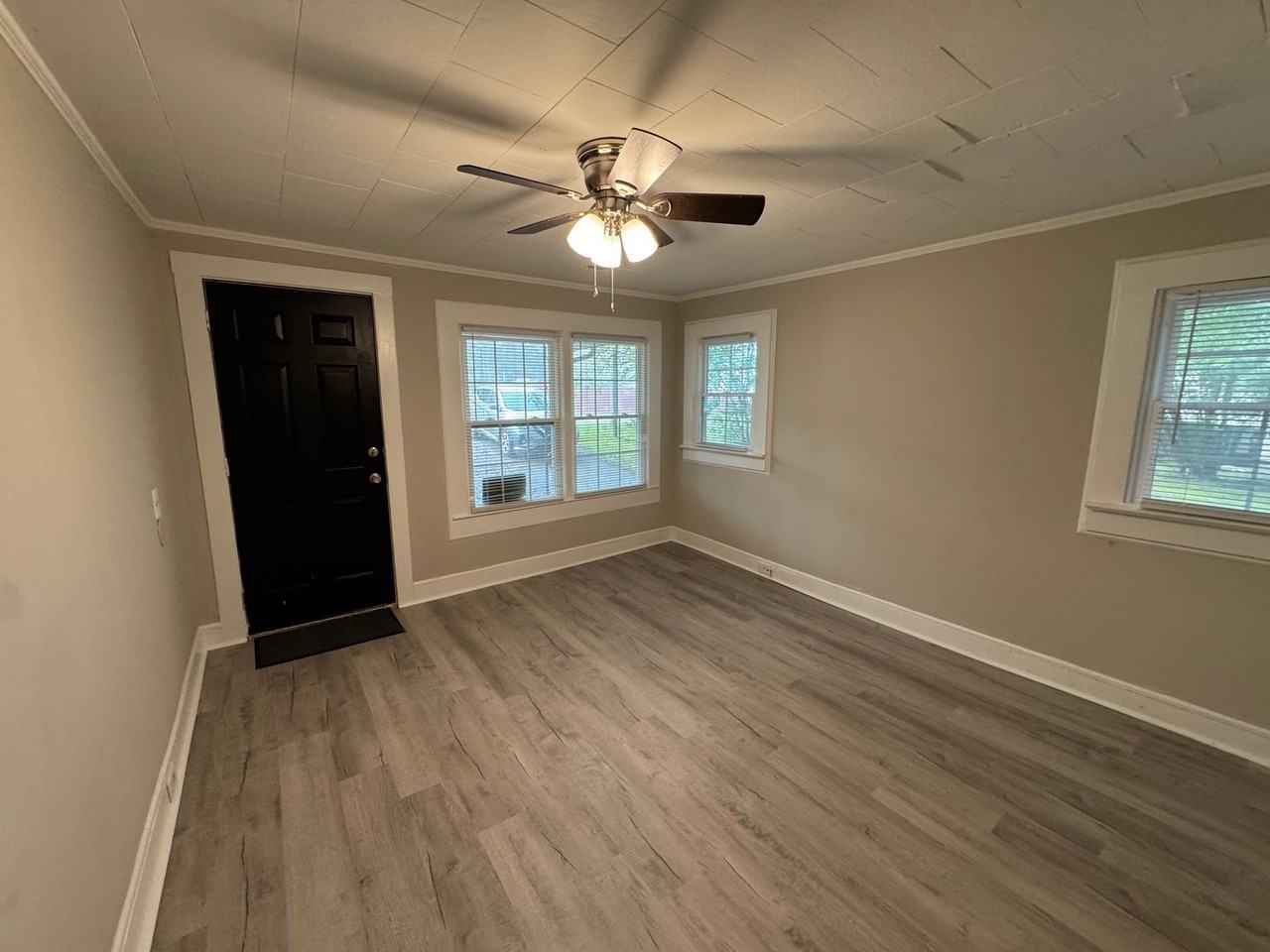 1514 W May Ave - Photo 3 of 14