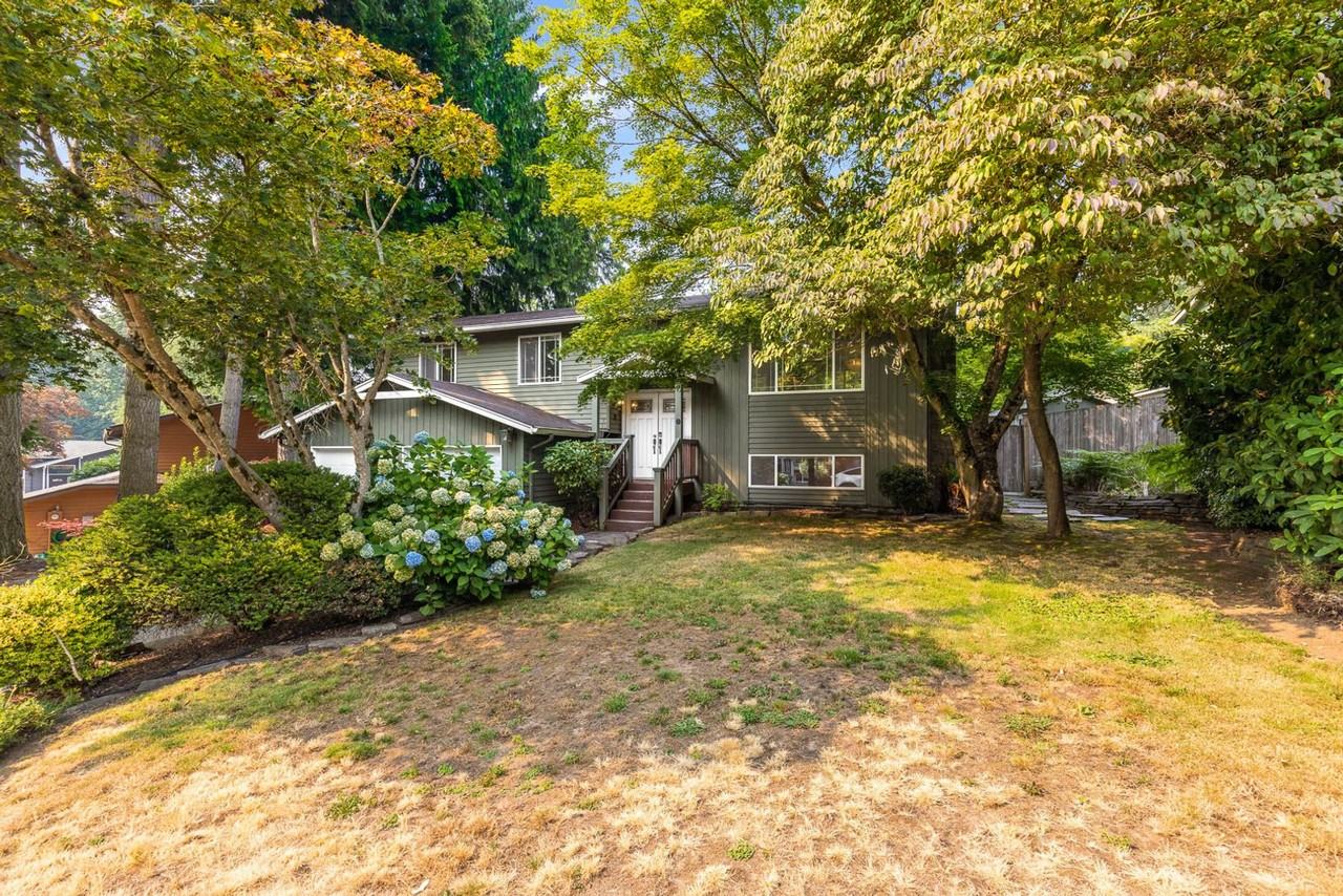 7912 Ne 130th St - Photo 2 of 28