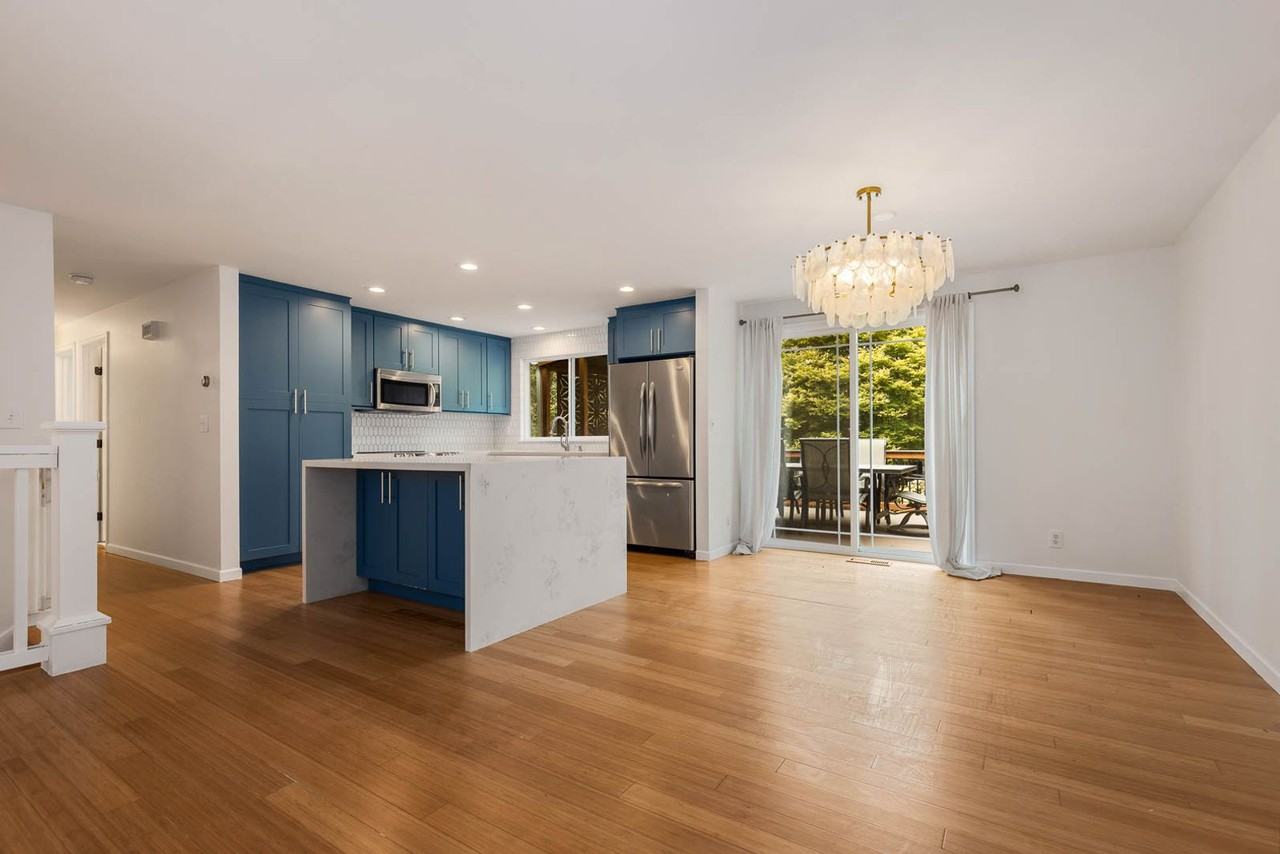 7912 Ne 130th St - Photo 7 of 28