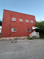 featured image of 427 Oak Aly