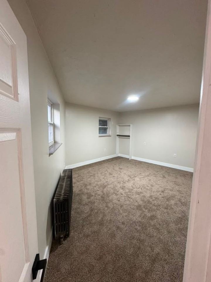 427 Oak Aly - Photo 7 of 11
