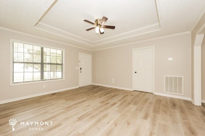 164 Cedarwood Ct - Photo 4 of 12