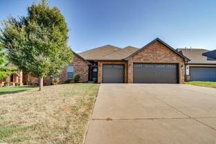 6133 Oxnard St - Photo 1 of 1