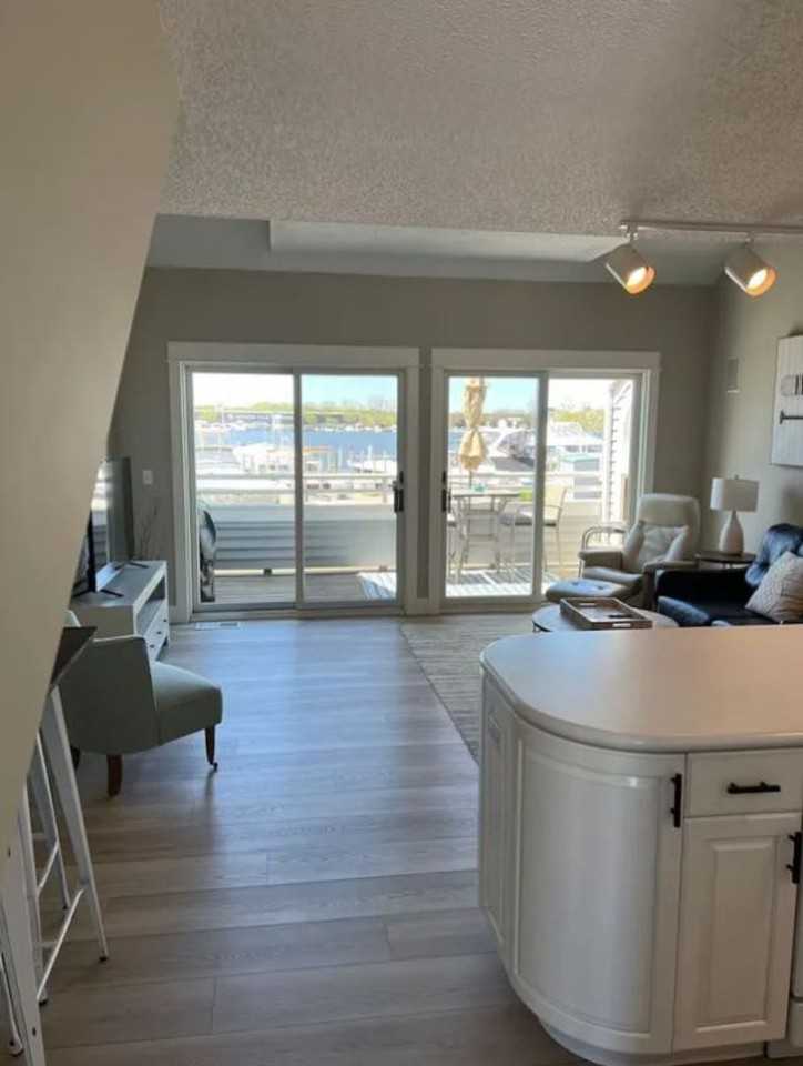 116 Millpoint Dr - Photo 5 of 25