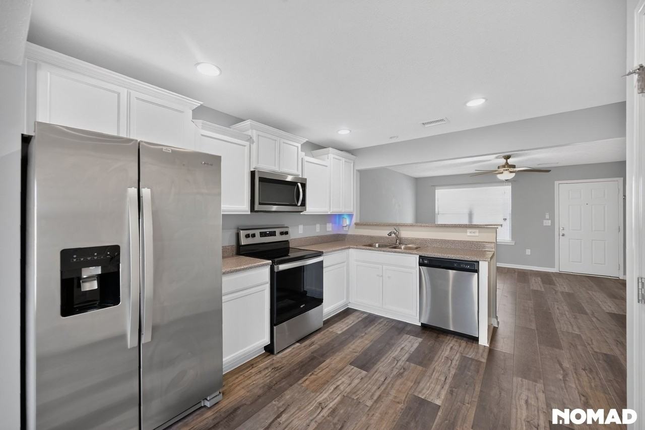 2356 Date Dr - Photo 3 of 36