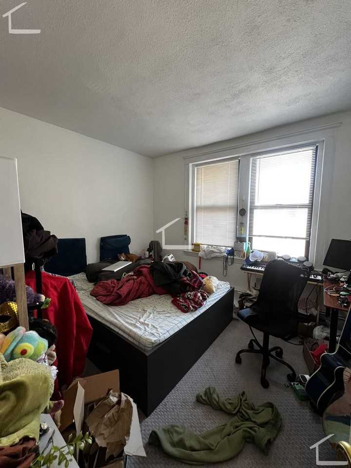 453 Park Dr - Photo 3 of 9