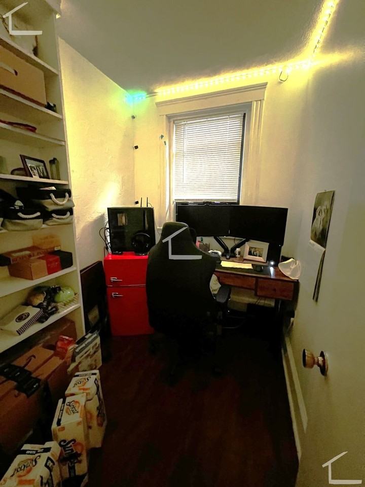 453 Park Dr - Photo 5 of 9